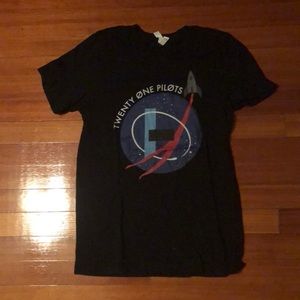 Galaxy Twenty One Pilots shirt